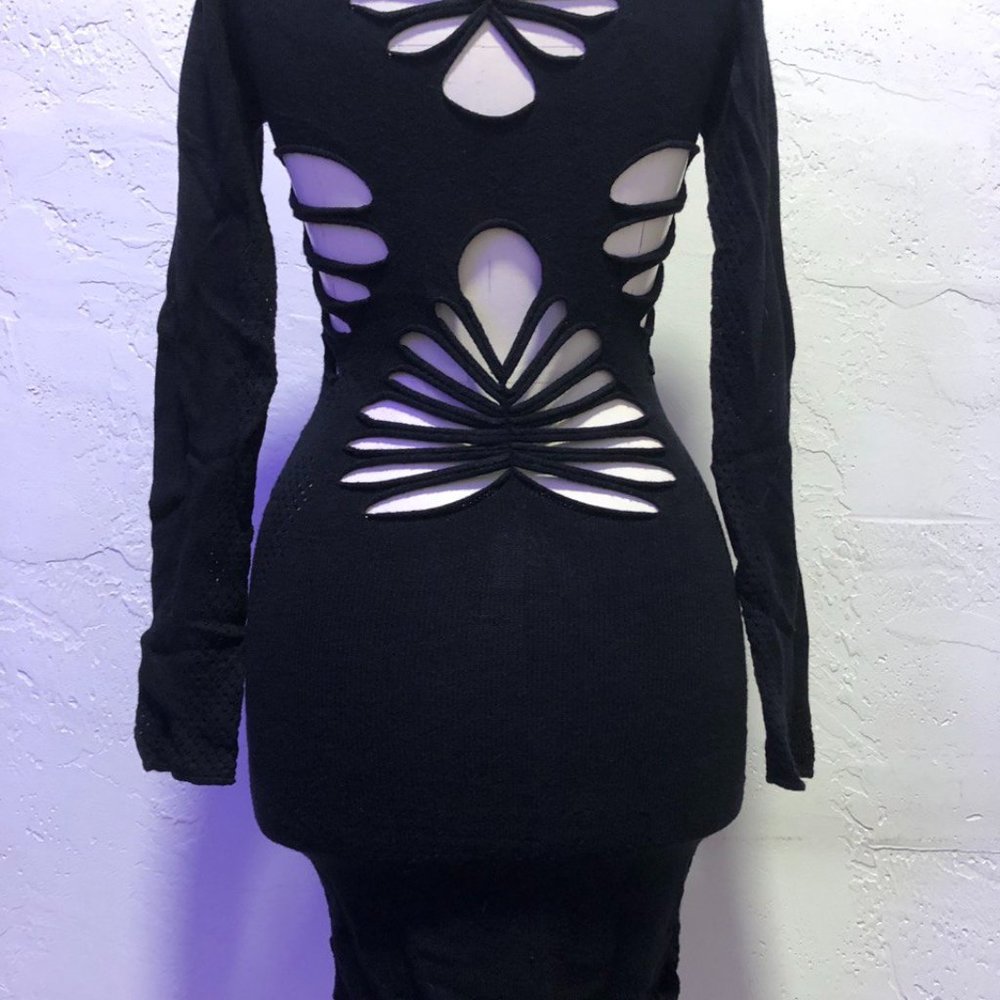 Sexiest little black dress with back details size S - Picture 1 of 5